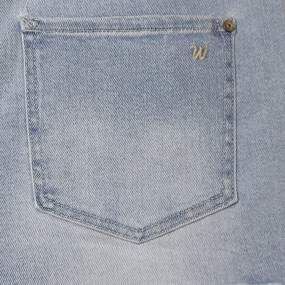 Wallflower Fearless Curvy Super High Rise Light Wash Denim Jean Shorty Shorts - Picture 6 of 9